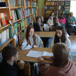 pokaż obrazek -  Zajęcia w ramach akcji edukacyjnej ,,Adwokat przydaje się w życiu” 