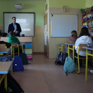 pokaż obrazek -  Zajęcia w ramach akcji edukacyjnej ,,Adwokat przydaje się w życiu” 