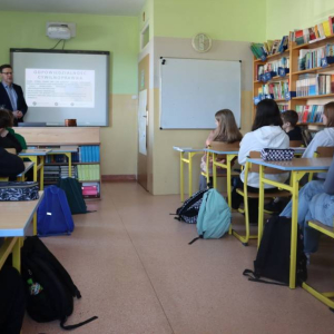 pokaż obrazek -  Zajęcia w ramach akcji edukacyjnej ,,Adwokat przydaje się w życiu” 