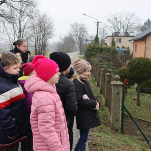 pokaż obrazek - „Czy nasi sąsiedzi wiedzą, jak postępować z odpadami niebezpiecznymi?” - idziemy w teren 