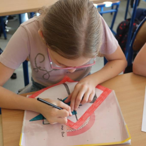 pokaż obrazek -  Oznaczenia odpadów niebezpiecznych – szukamy piktogramów