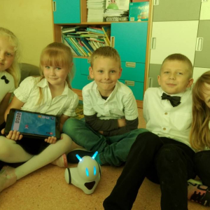 pokaż obrazek -  Zajęcia z robotem edukacyjnym Photon