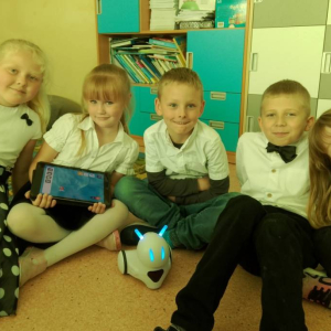 pokaż obrazek -  Zajęcia z robotem edukacyjnym Photon