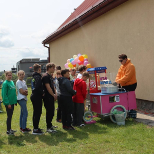 pokaż obrazek -  Dzień Dziecka i Dzień Rodziny