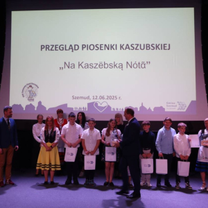pokaż obrazek - Przegląd Piosenki Kaszubskiej „Na Kaszëbską Nótᾶ” 
