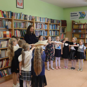 pokaż obrazek - Pasowanie na czytelnika