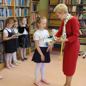 pokaż obrazek - Pasowanie na czytelnika