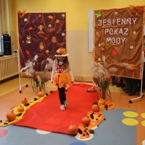 pokaż obrazek - Jesienny pokaz mody