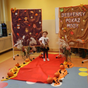 pokaż obrazek - Jesienny pokaz mody