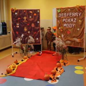 pokaż obrazek - Jesienny pokaz mody