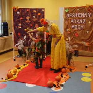 pokaż obrazek - Jesienny pokaz mody