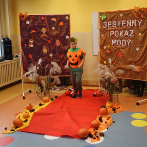 pokaż obrazek - Jesienny pokaz mody