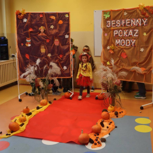 pokaż obrazek - Jesienny pokaz mody