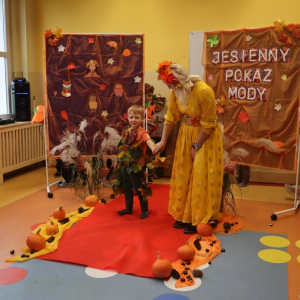 pokaż obrazek - Jesienny pokaz mody