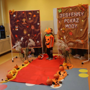 pokaż obrazek - Jesienny pokaz mody
