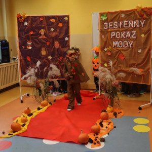 pokaż obrazek - Jesienny pokaz mody