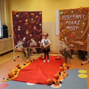 pokaż obrazek - Jesienny pokaz mody