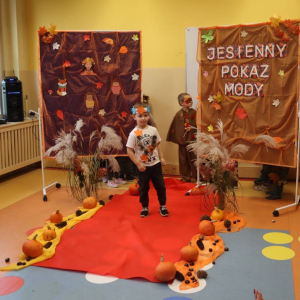 pokaż obrazek - Jesienny pokaz mody
