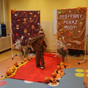 pokaż obrazek - Jesienny pokaz mody