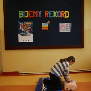 pokaż obrazek - Bicie rekordu w pierwszej pomocy