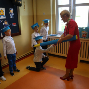 pokaż obrazek - Ślubowanie i pasowanie na ucznia klasy pierwszej 
