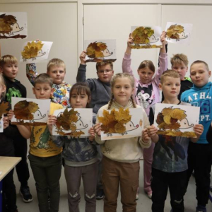 pokaż obrazek - Jesienne jeżyki w wykonaniu uczniów klasy 3