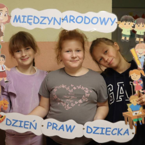 pokaż obrazek - Międzynarodowy Dzień Praw Dziecka 