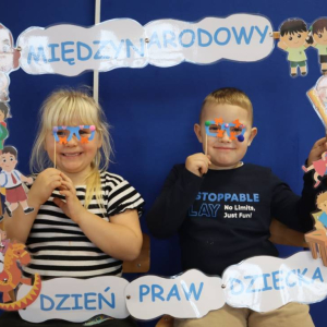 pokaż obrazek - Międzynarodowy Dzień Praw Dziecka