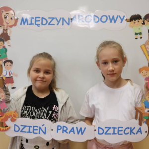 pokaż obrazek - Międzynarodowy Dzień Praw Dziecka