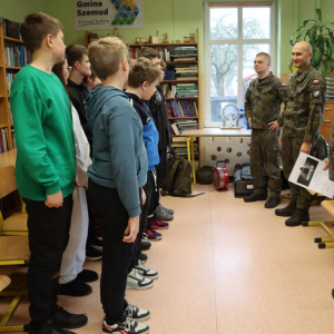 pokaż obrazek - „Edukacja z wojskiem” 