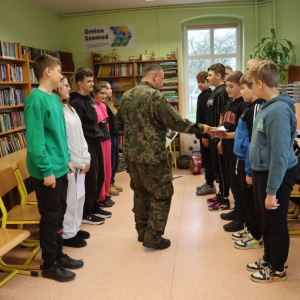 pokaż obrazek - „Edukacja z wojskiem” 