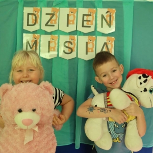 pokaż obrazek - Światowy Dzień Pluszowego Misia 