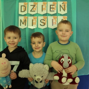 pokaż obrazek - Światowy Dzień Pluszowego Misia 