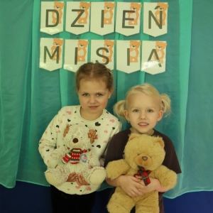 pokaż obrazek - Światowy Dzień Pluszowego Misia 