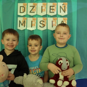 pokaż obrazek - Światowy Dzień Pluszowego Misia 