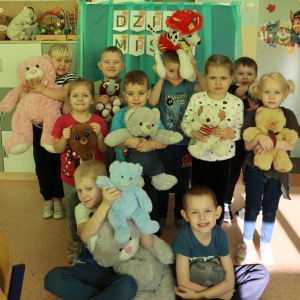 pokaż obrazek - Światowy Dzień Pluszowego Misia 