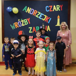 pokaż obrazek -  Andrzejkowe czary-mary