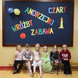 pokaż obrazek -  Andrzejkowe czary-mary