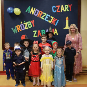 pokaż obrazek -  Andrzejkowe czary-mary