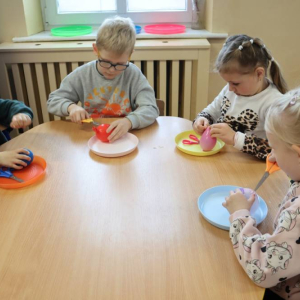 pokaż obrazek -  Eksperymenty w oddziale przedszkolnym
