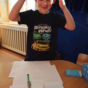 pokaż obrazek -  Kodujemy z wykorzystaniem robotów edukacyjnych GeniBot oraz Photon 