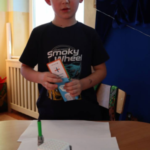 pokaż obrazek -  Kodujemy z wykorzystaniem robotów edukacyjnych GeniBot oraz Photon 