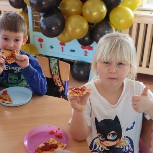 pokaż obrazek - Dzień Pizzy w oddziale przedszkolnym