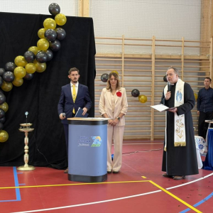 pokaż obrazek - Uroczyste otwarcie hali sportowej