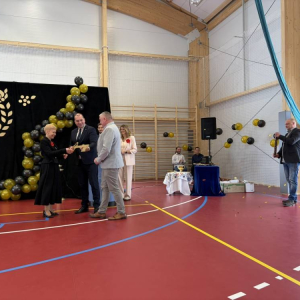 pokaż obrazek - Uroczyste otwarcie hali sportowej