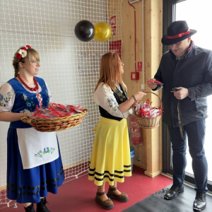 pokaż obrazek - Uroczyste otwarcie hali sportowej
