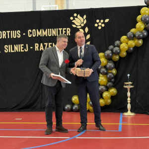 pokaż obrazek - Uroczyste otwarcie hali sportowej