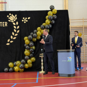 pokaż obrazek - Uroczyste otwarcie hali sportowej