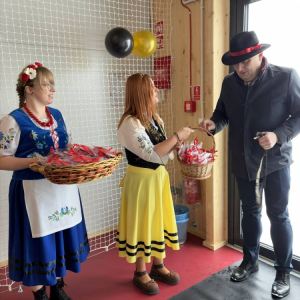 pokaż obrazek - Uroczyste otwarcie hali sportowej