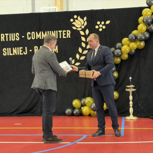 pokaż obrazek - Uroczyste otwarcie hali sportowej
